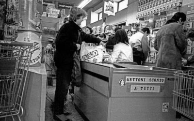 A timeline of the history of the plastic shopping bag